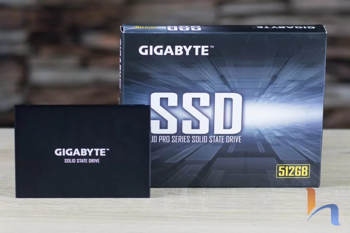 Gigabyte UD PRO  GB