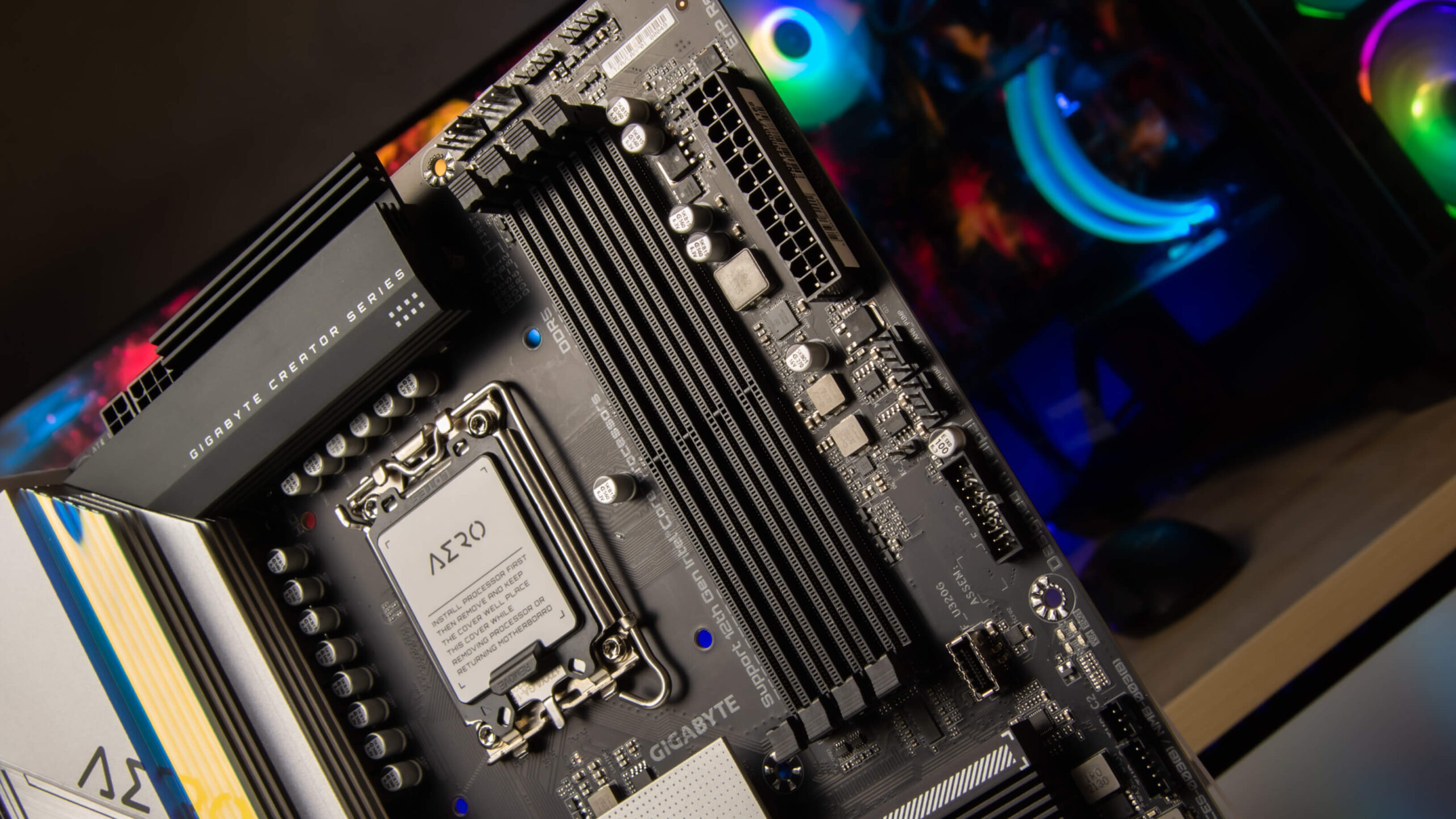 Gigabyte Z690 Aero G